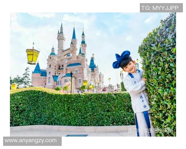 足球明星们纷纷现身迪士尼乐园探秘童年乐趣与梦想之旅